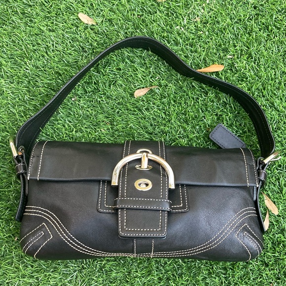 Coach - Picture 3 of 9